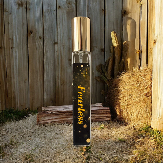 Fearless perfume with Notes of Raspberry, Freesia, Vanilla, Honeysuckle, Peach, Sandalwood and Amber
